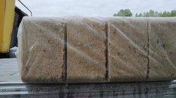 JARNÍ CENY Dřevěné brikety smrk/dub  paleta 960kg UA 